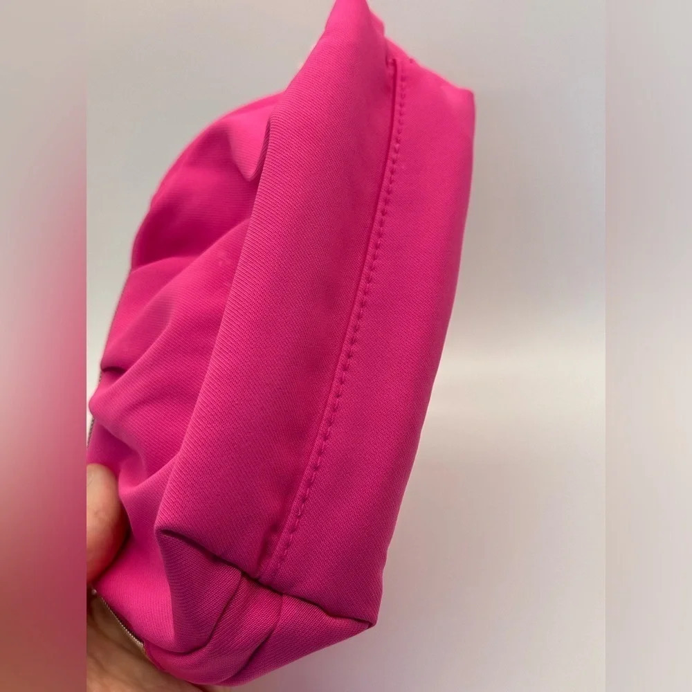 NWT Estée Lauder hot pink cosmetic bag - Picture 4 of 4